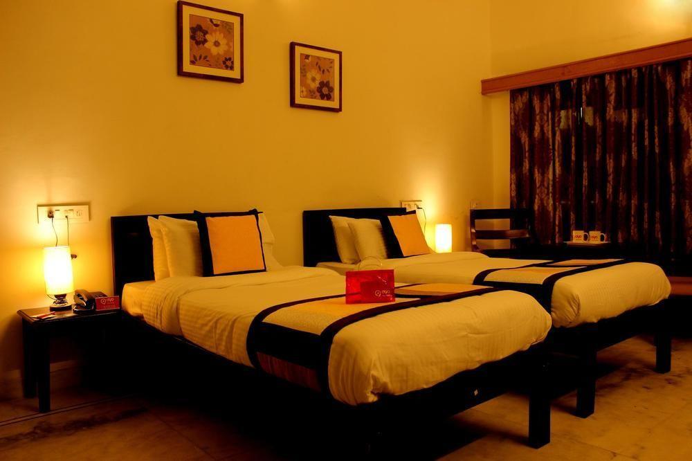 Oyo 1159 Hotel Chandra Prakash 우다이푸르 외부 사진