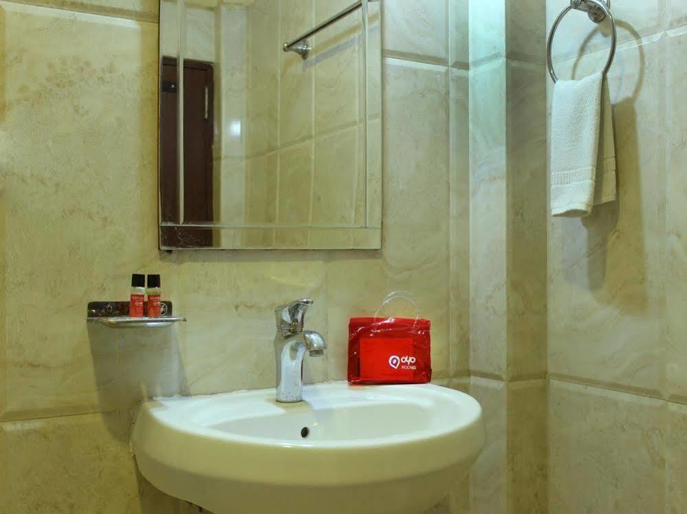 Oyo 1159 Hotel Chandra Prakash 우다이푸르 외부 사진