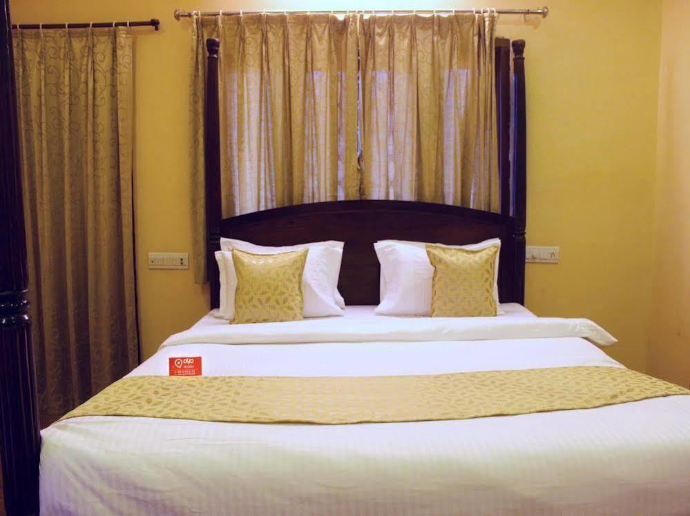 Oyo 1159 Hotel Chandra Prakash 우다이푸르 외부 사진