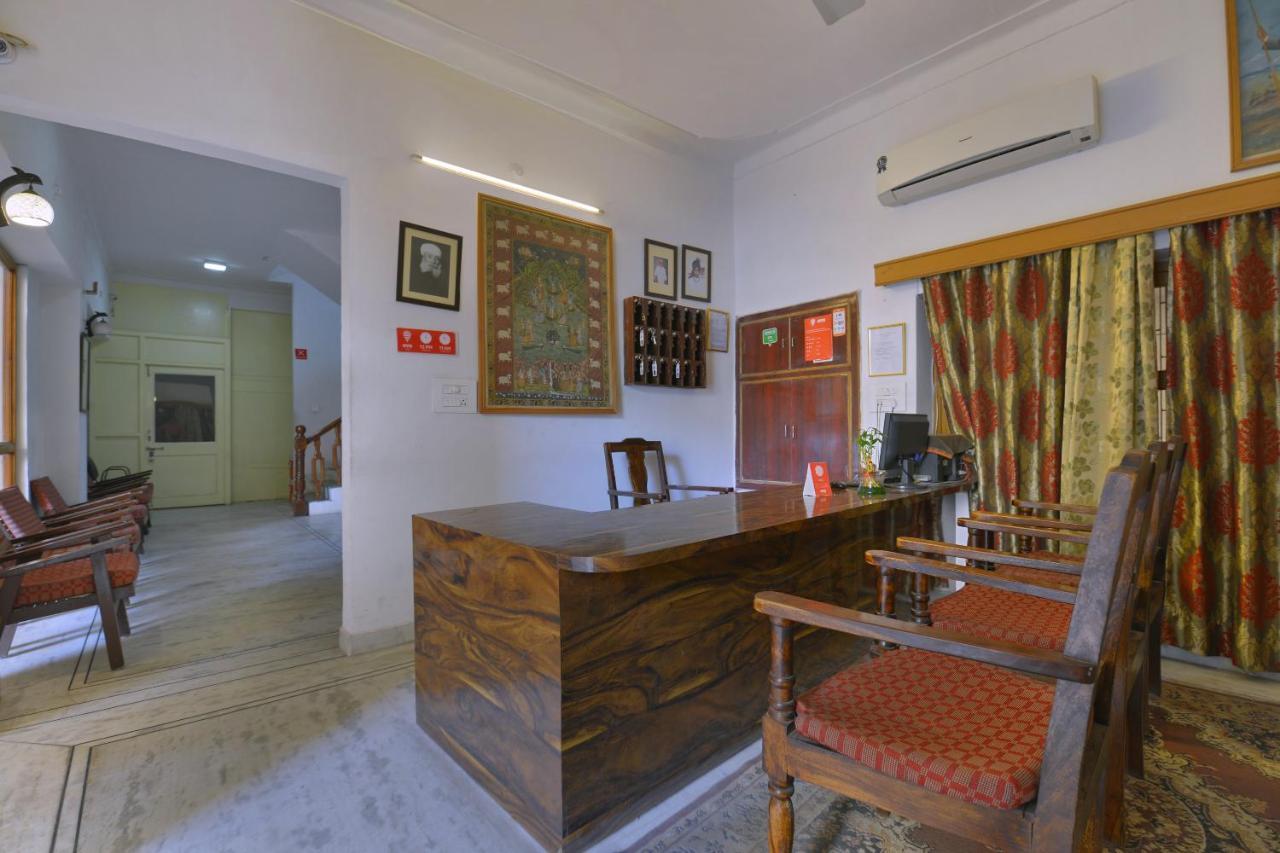 Oyo 1159 Hotel Chandra Prakash 우다이푸르 외부 사진