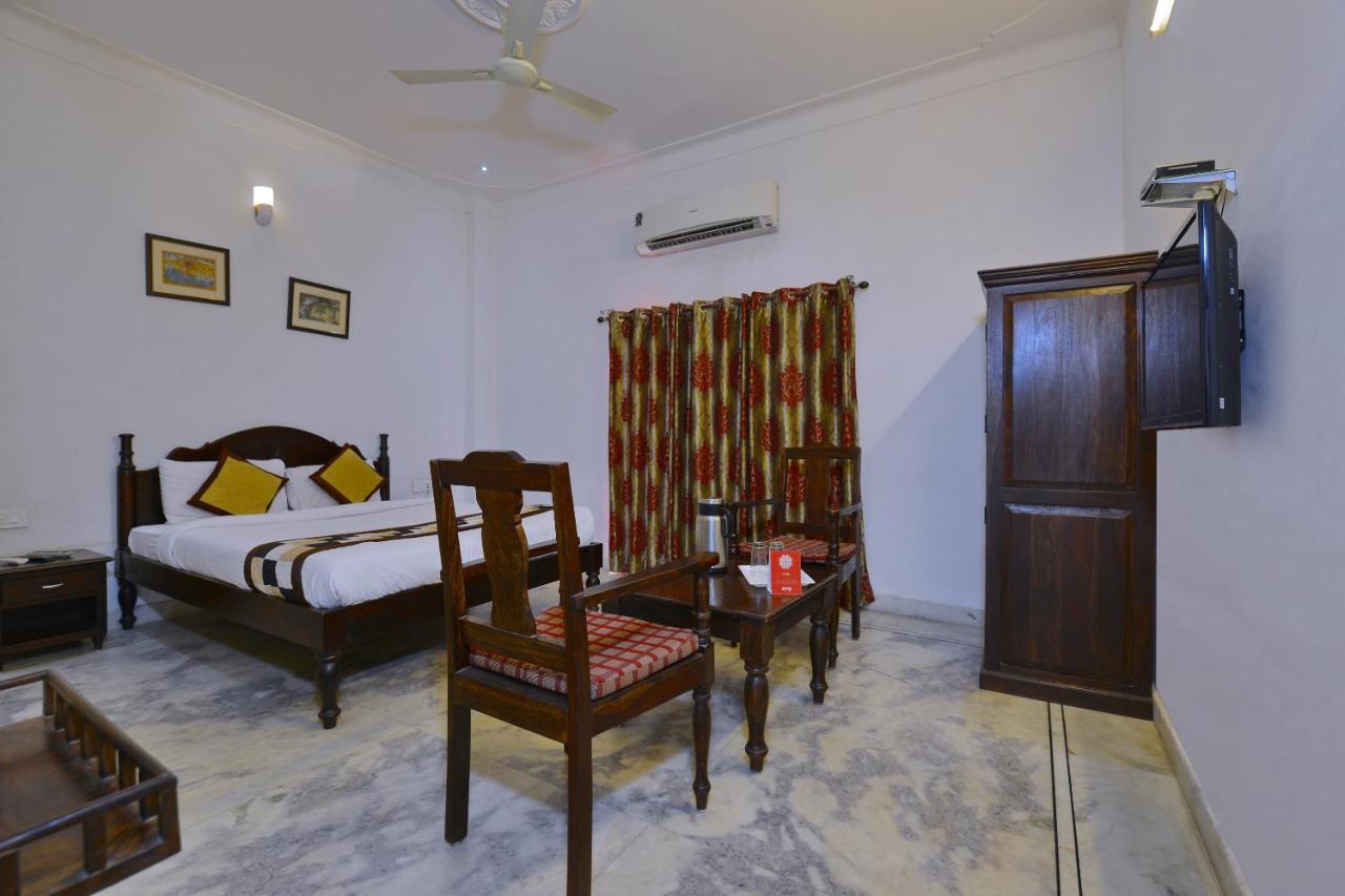 Oyo 1159 Hotel Chandra Prakash 우다이푸르 외부 사진